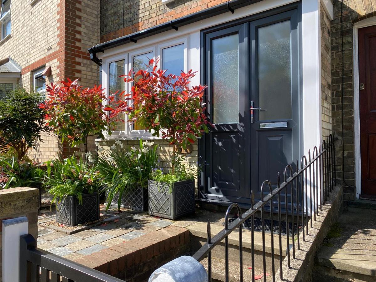 Вилла Stylish Town Centre House With Garden And Parking Opposite Bury St. Edmunds Экстерьер фото