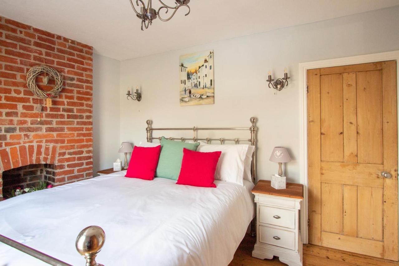 Вилла Stylish Town Centre House With Garden And Parking Opposite Bury St. Edmunds Экстерьер фото